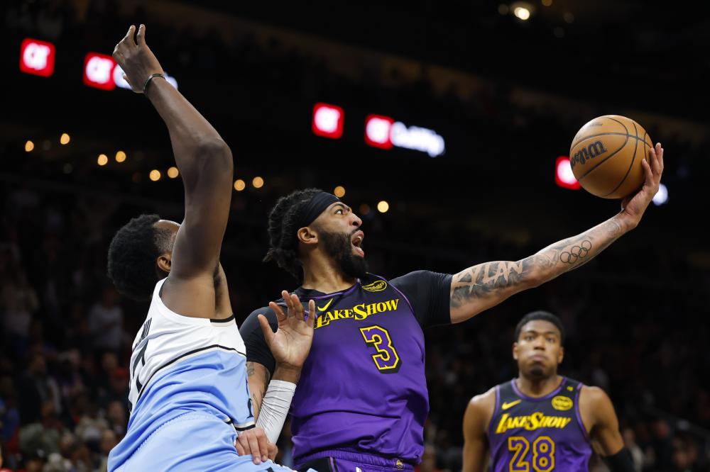 不断引领乒 不断引领乒