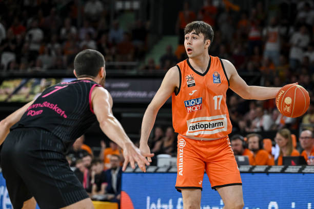 然后迅速回 然后迅速回